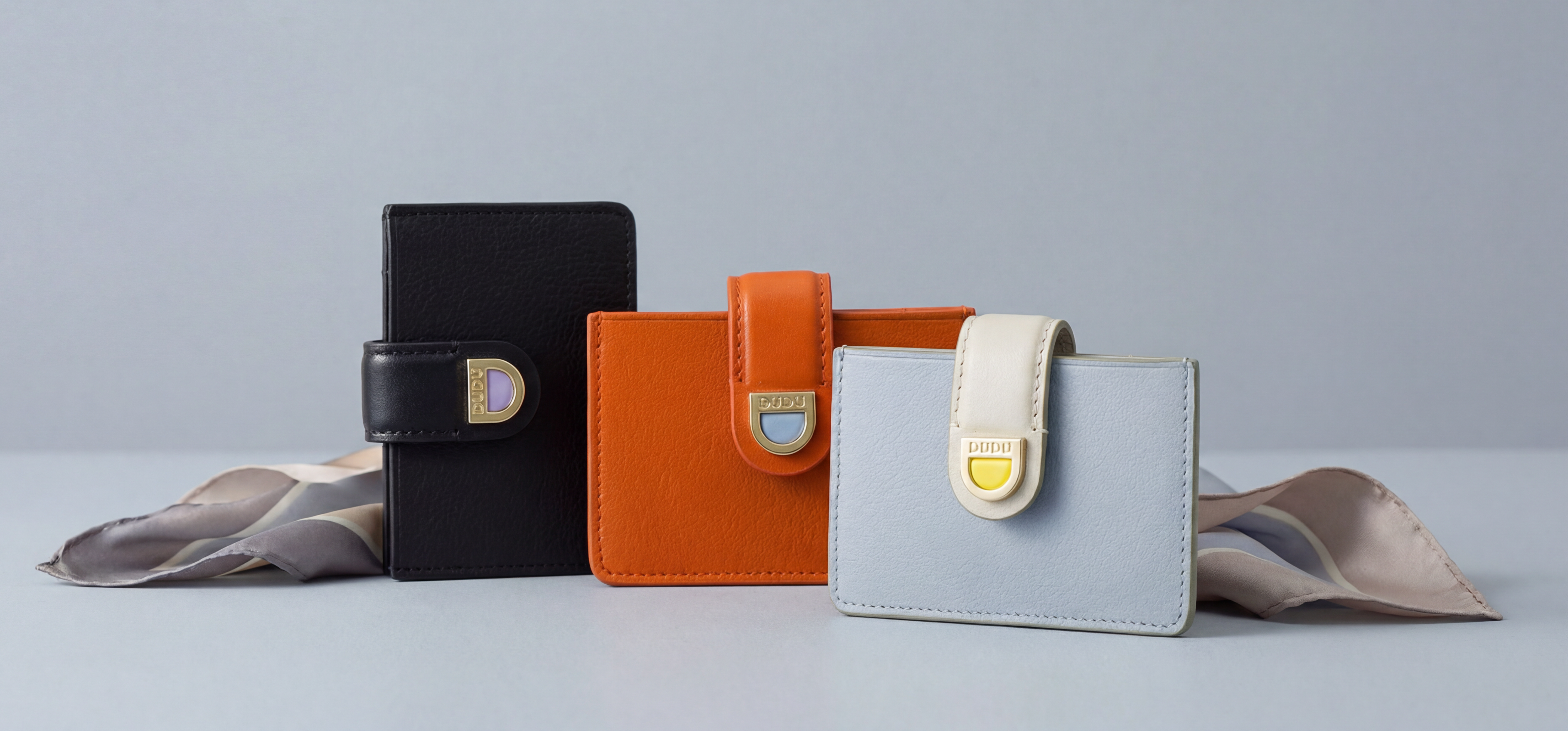 Porta Carte Di Credito In Vera Pelle DUO DUFFEL - Fatto A Mano In India