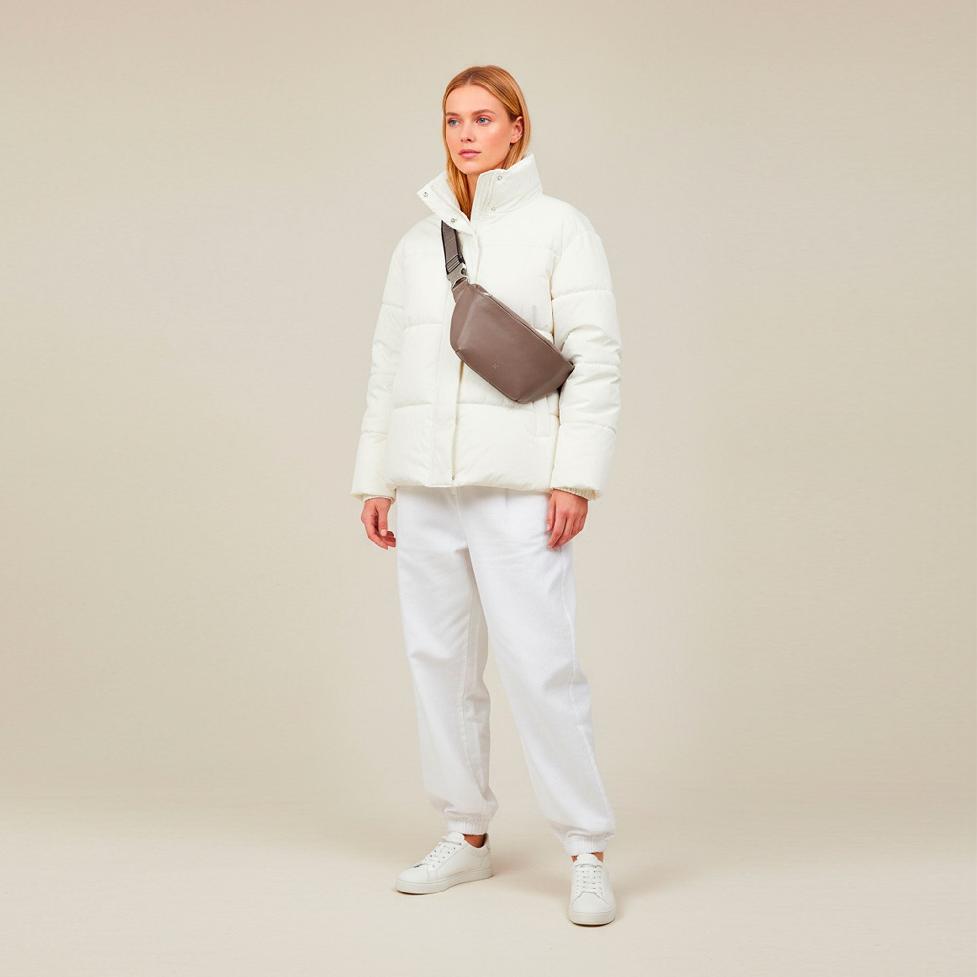 #colore_Nero, Black, Negro, черный пэчворк, Noir, Schwarz, Zwart, Black, Navy, Navy, Navy, Темно-синий, Navy, Navy, Navy, Navy, Antracite, Dark grey, Antracita, антрацит, Anthracite, Anthrazit, Antraciet, Dark grey, Perla, Pearl, Perla, Античный Белый, Perle, Perl, Parel, Pearl, Deep purple, Deep purple, Deep purple, Purple-баклажан, Deep purple, Deep purple, Deep purple, Deep purple, Taupe, Taupe, Taupe, серо-коричневого, Taupe, Taupe, Taupe, Taupe, Coffee brown, Coffee brown, Coffee brown, Шоколад, Coffee