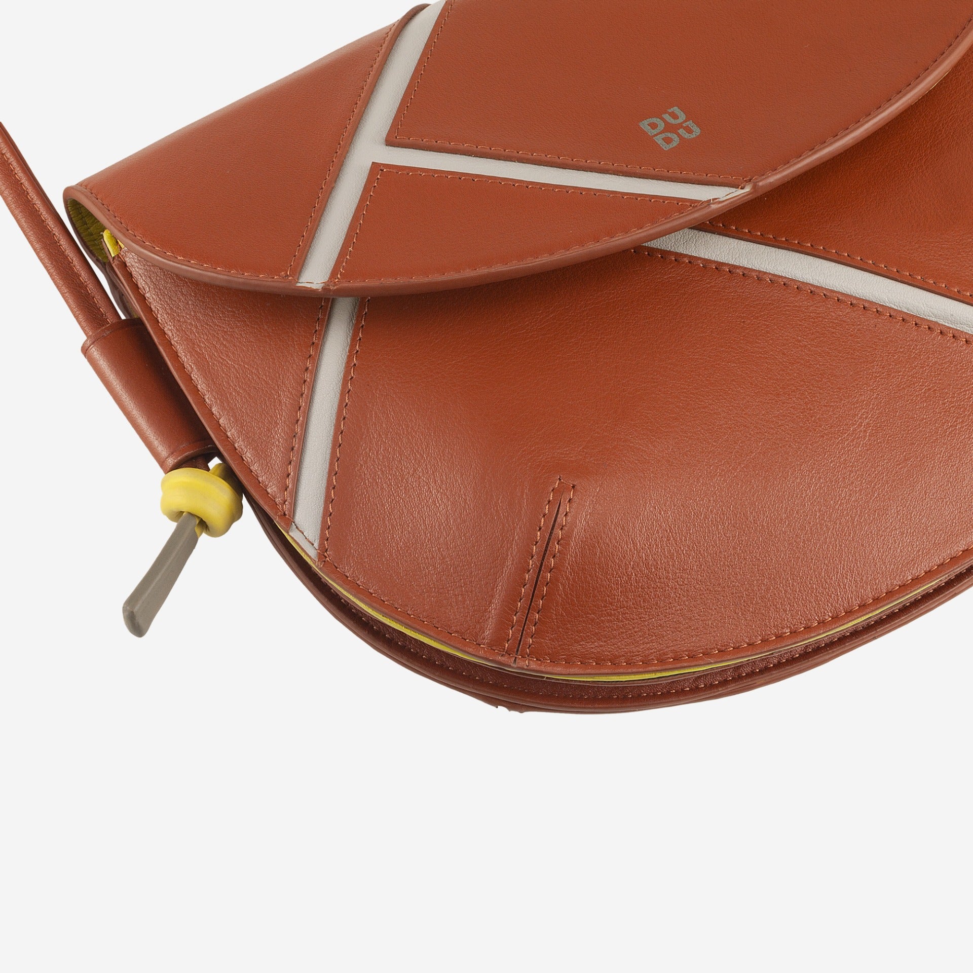 #colore_Cannella, Cinnamon, Canela, Корица, Cannelle, Zimt, Kaneel, Cinnamon